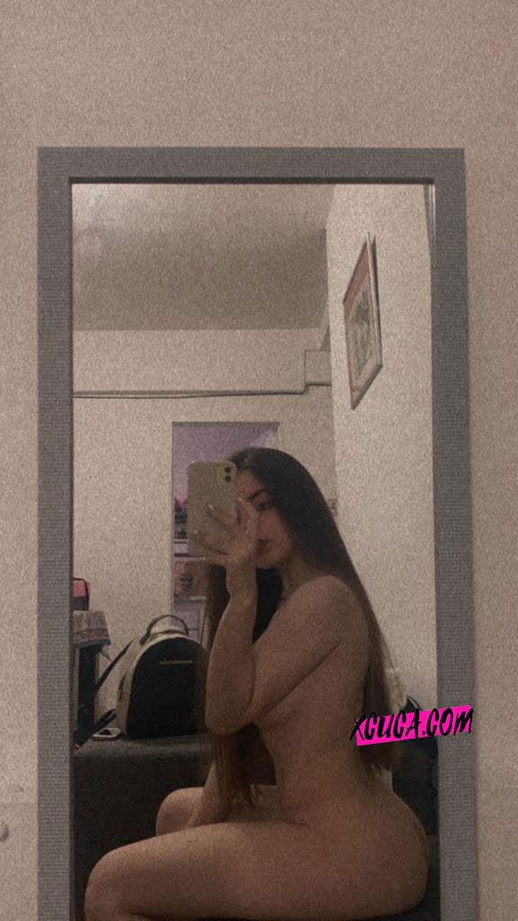 Onlyfans de Agatha Castillo Tocandose - Imagen 2